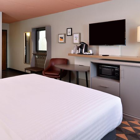 Holiday Inn Auburn-Finger Lakes Region, An Ihg Hotel Exterior photo